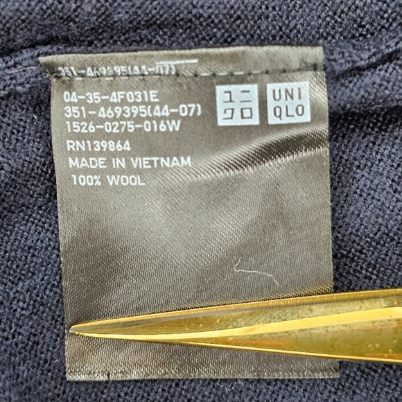 Uniqlo 100% Wool Lightweight Crew Neck Sweater, M, Navy - Picture 9 of 9